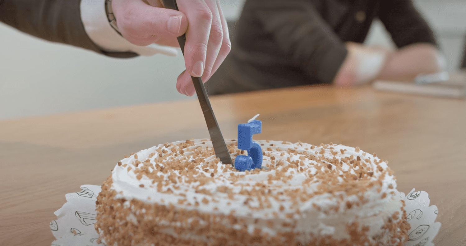 JKC Media blaast 5 kaarsjes uit!