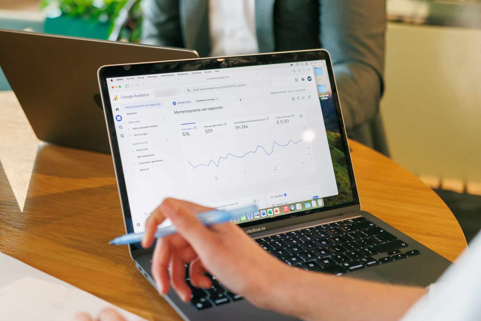 Subheader background-image