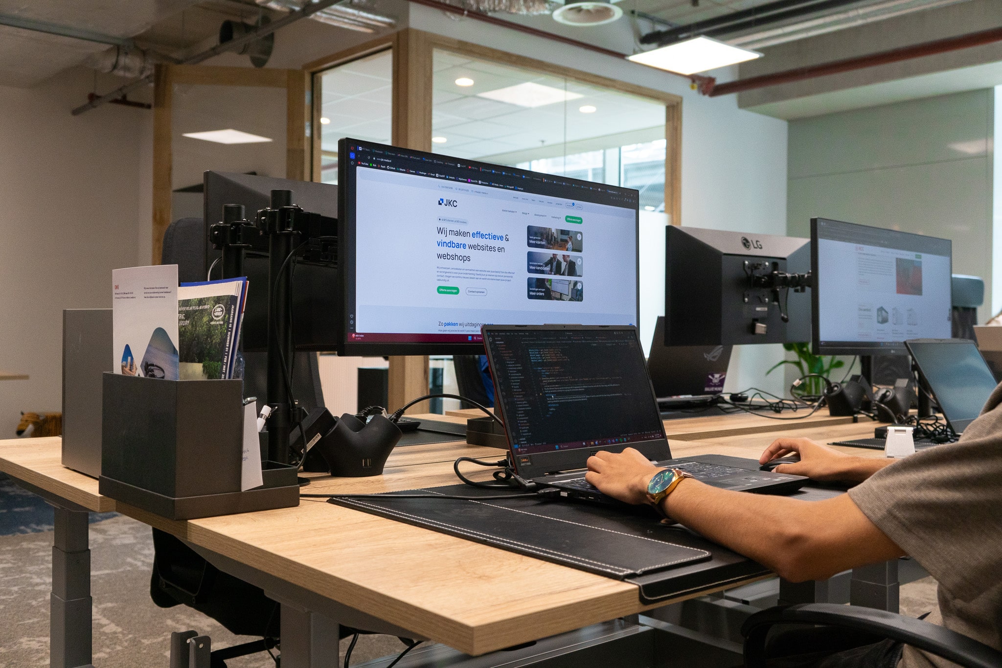 Computers-op-kantoor-WordPress-website-laten-maken-JKC-Media