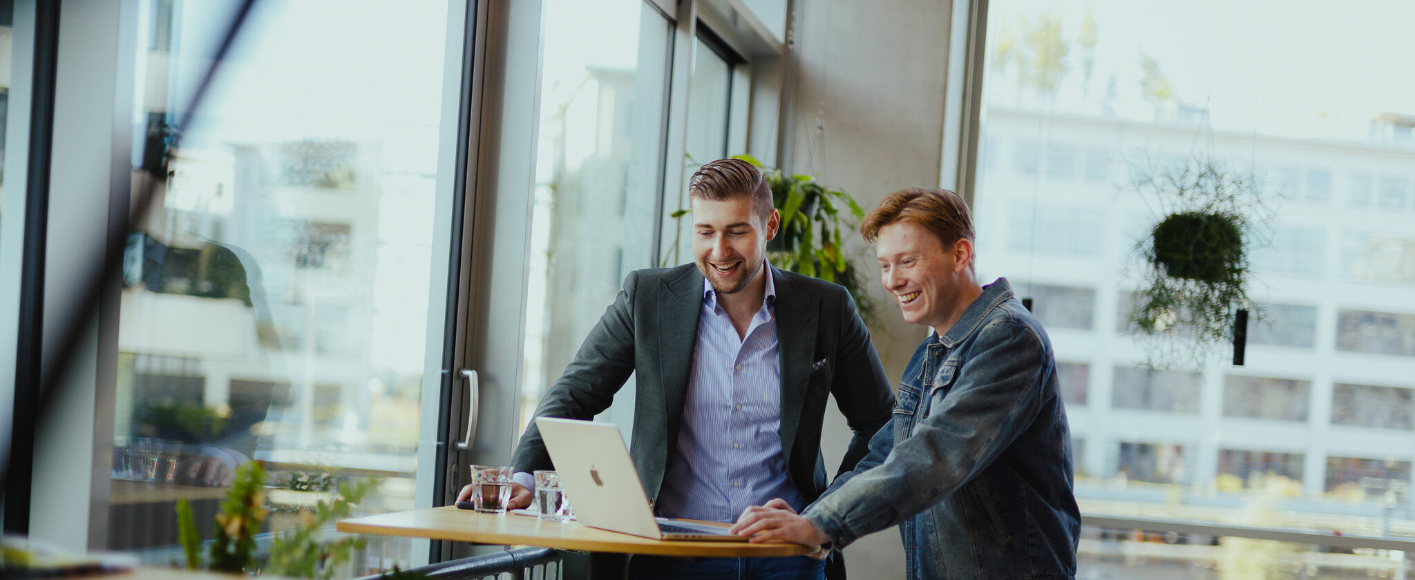 CTA background-image