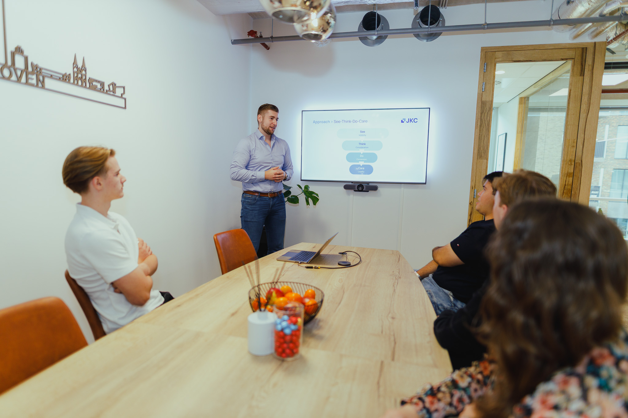 Subheader background-image