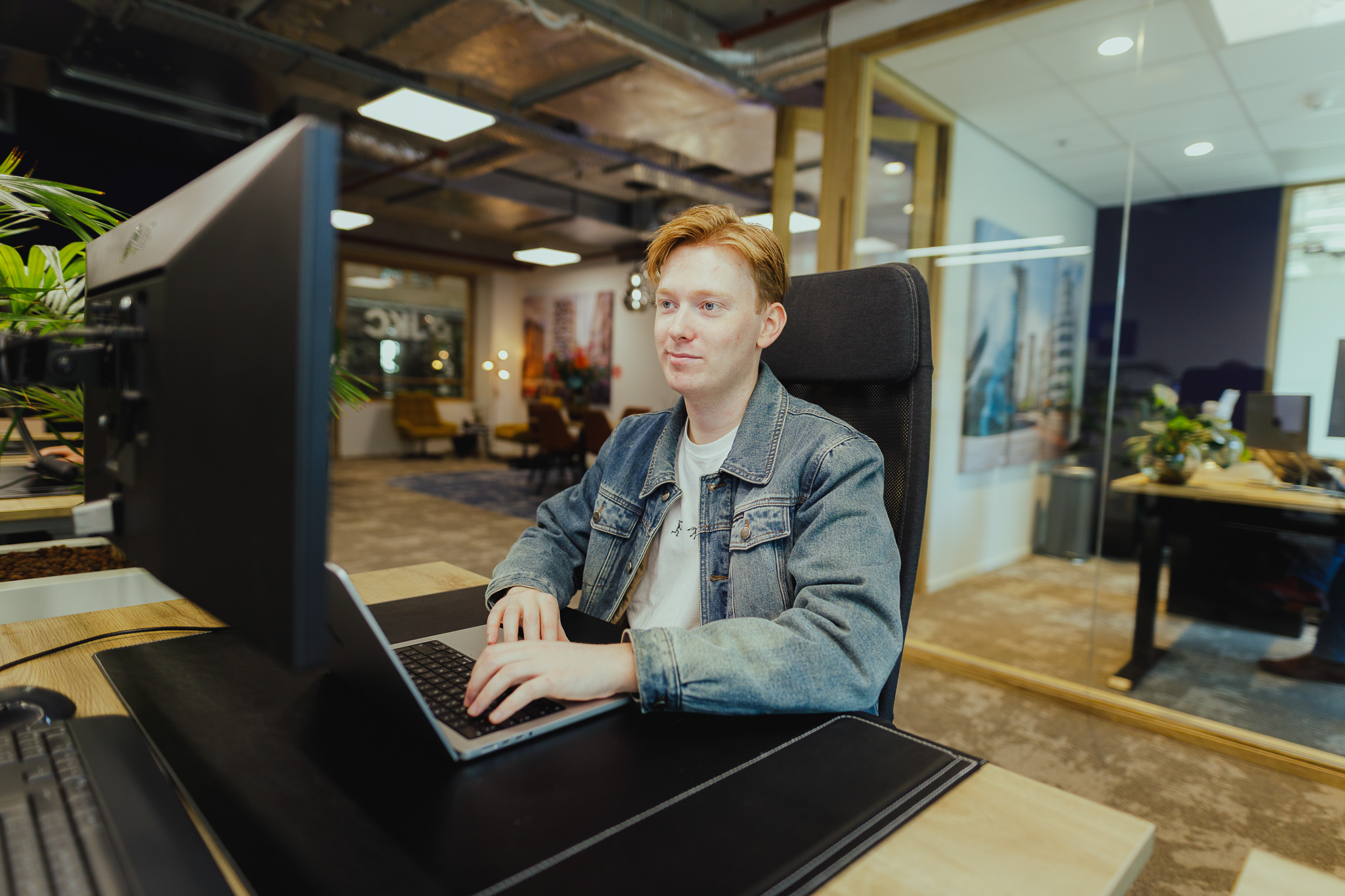 Subheader background-image