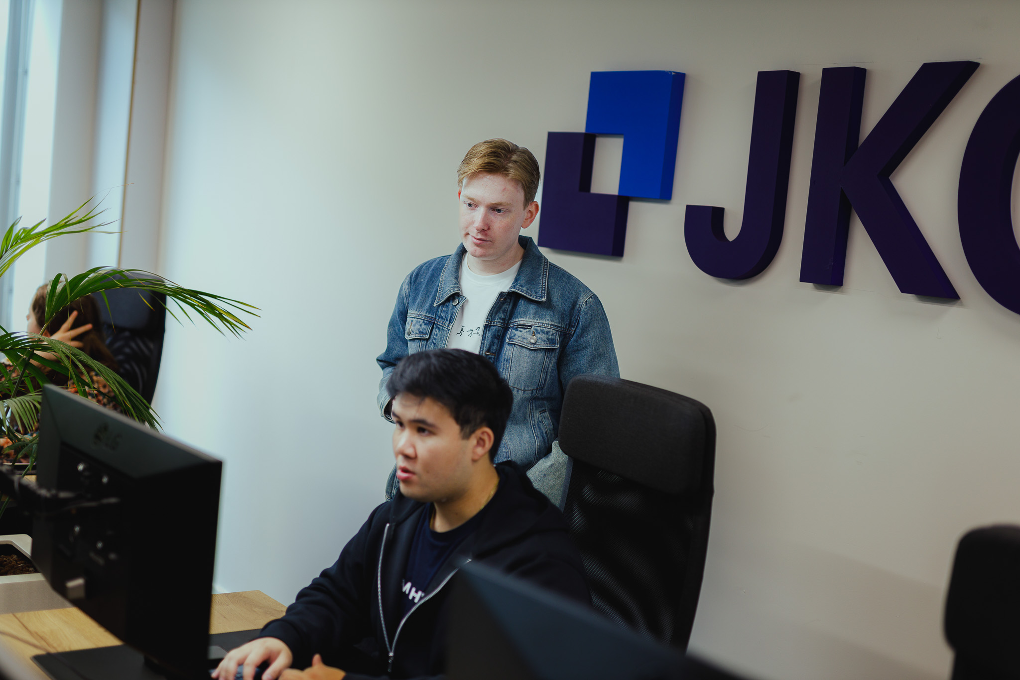 Subheader background-image